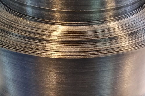 接触碳纤维板后手痒过敏,是真的吗?