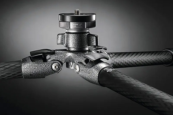 ug环球登陆在户外摄影方面有何应用案例？